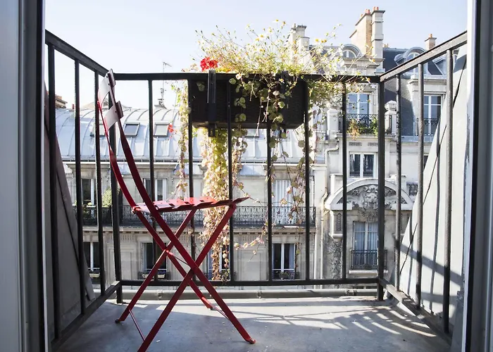 ホテル ニュー オリエント パリ