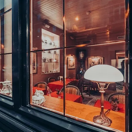 New Orient 3* Paris