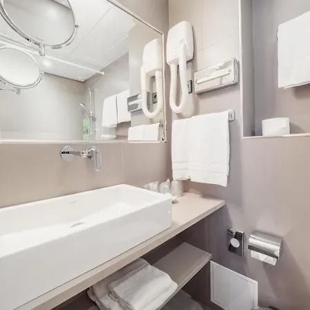 New Orient 3* Paryż